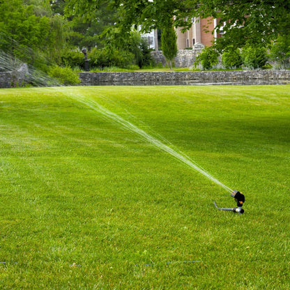 Melnor 65137AMZ MiniMax Turbo Oscillating Sprinkler on Step Spike, 4000 sq. ft., 4-Way Adjustable, Quick Connect Bundle, Yellow